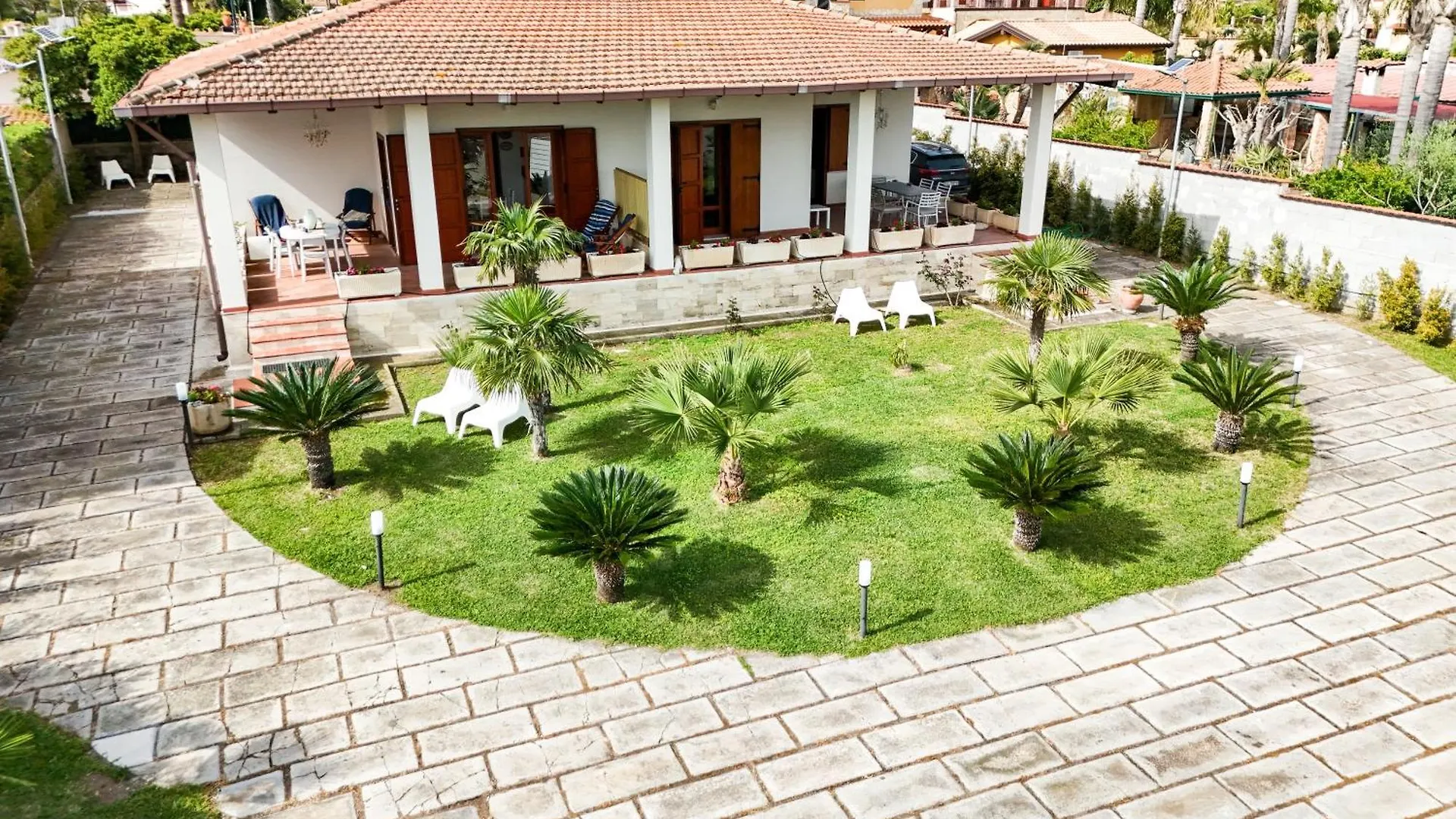 الشقق الفندقية أغنون بانيفي  Fameda House 0*,  إيطاليا